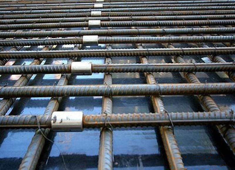 吉首为什么建楼房时，要在钢筋上加一排小圆环？原来作用这么大